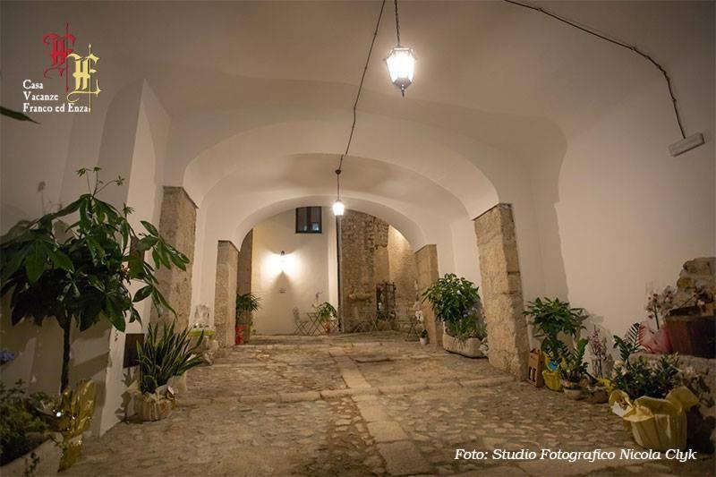 Casa Vacanze - Franco Ed Enza Bed and Breakfast San Gregorio Magno Buitenkant foto