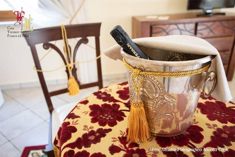 Casa Vacanze - Franco Ed Enza Bed and Breakfast San Gregorio Magno Buitenkant foto