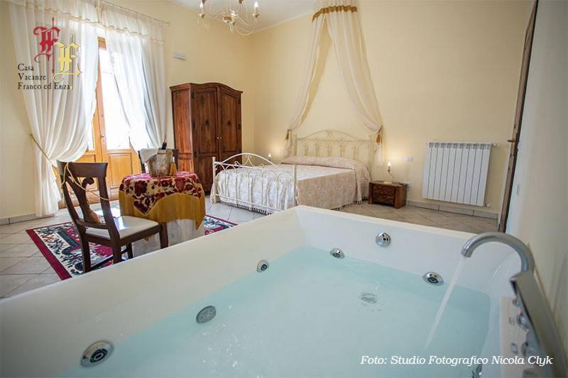 Casa Vacanze - Franco Ed Enza Bed and Breakfast San Gregorio Magno Buitenkant foto